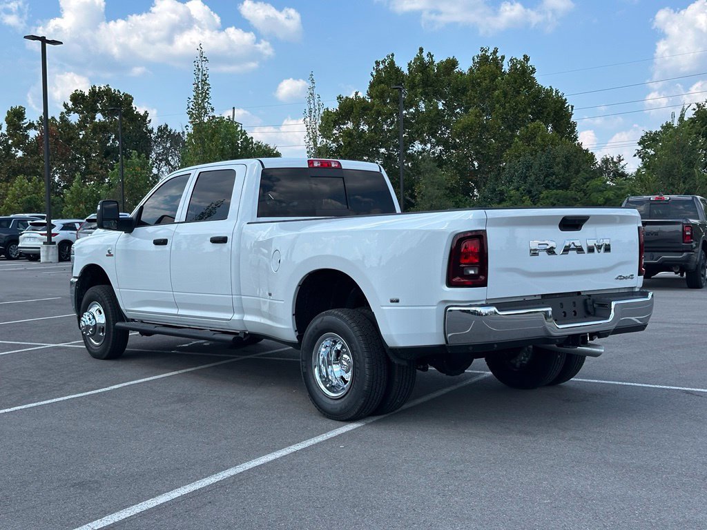 New 2026 RAM 3500 Tradesman AWD/4WD image 5