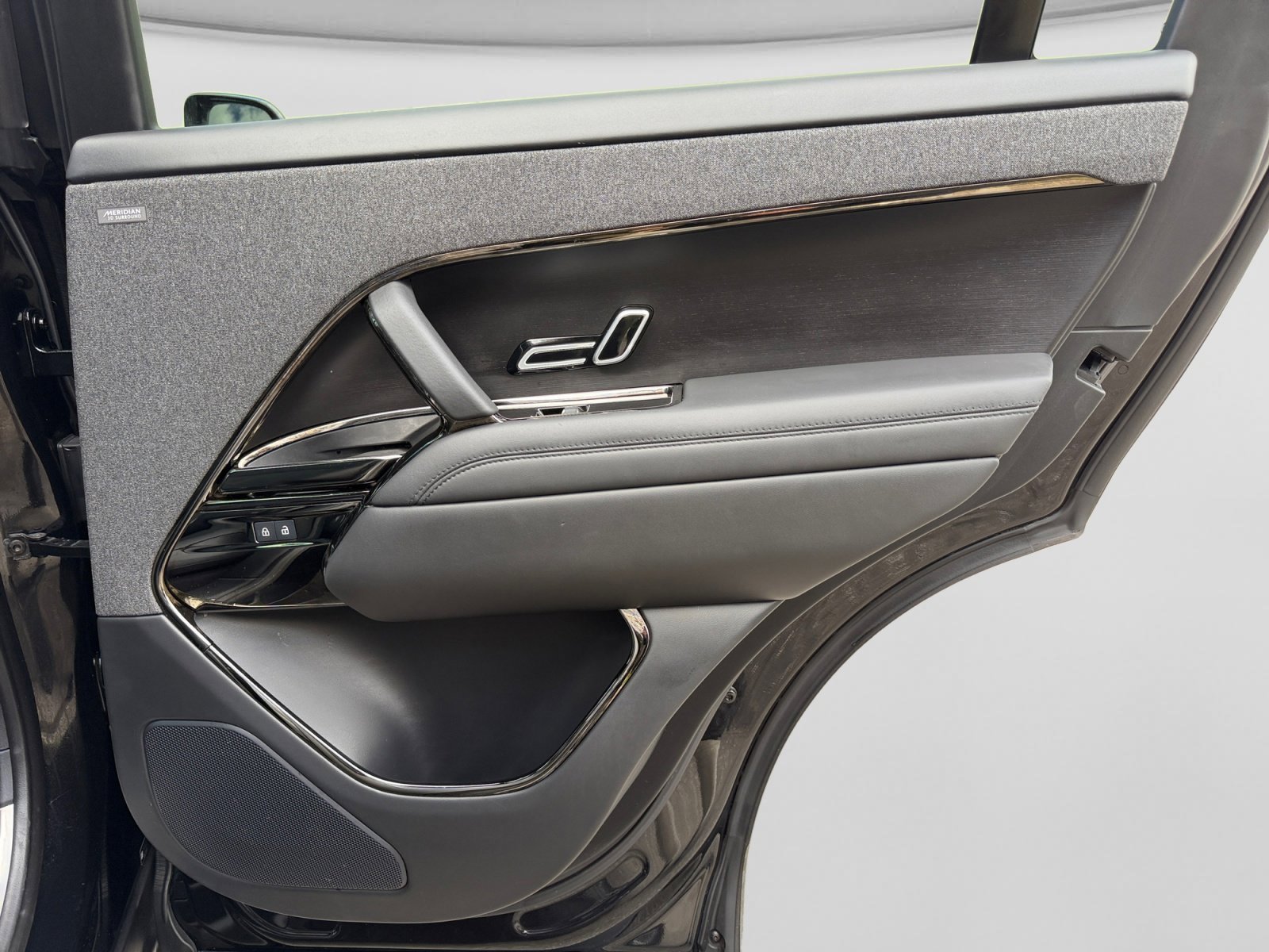 Used 2024 Land Rover Range Rover Sport Dynamic SE image 21