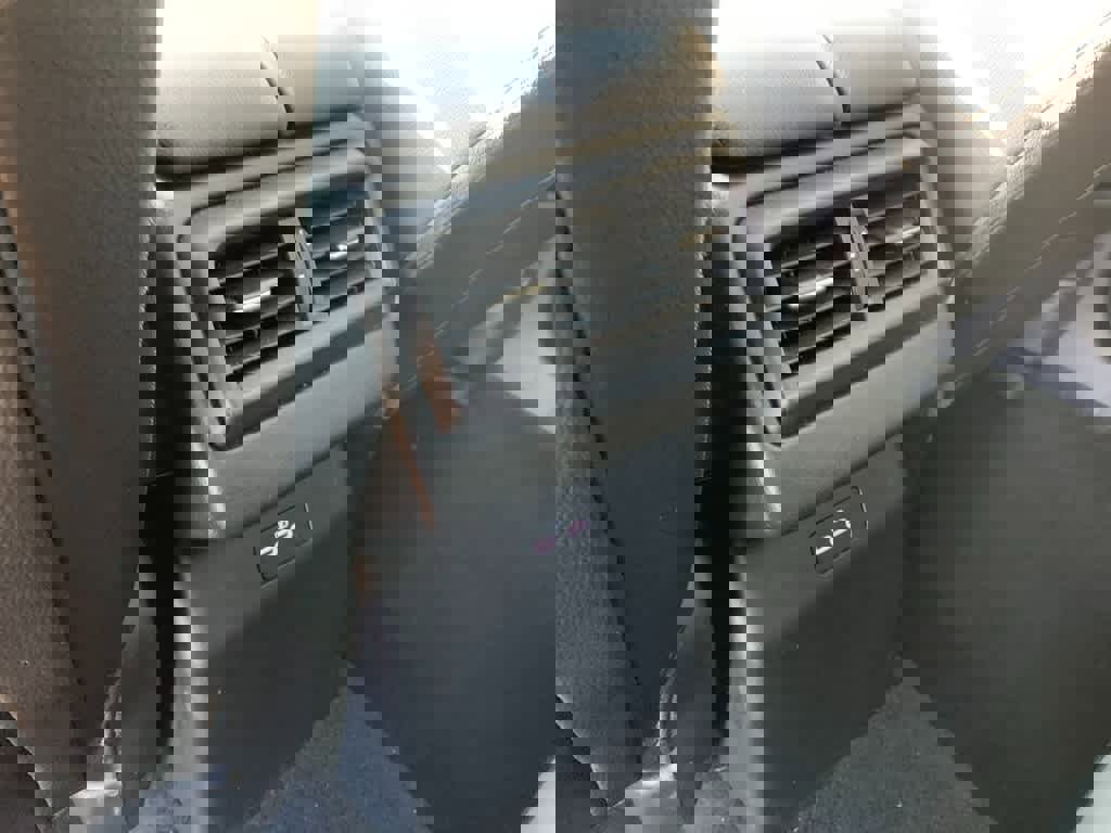 Used 2025 MAZDA CX-50 AWD 2.5 Hybrid w/ Premium Pkg image 25