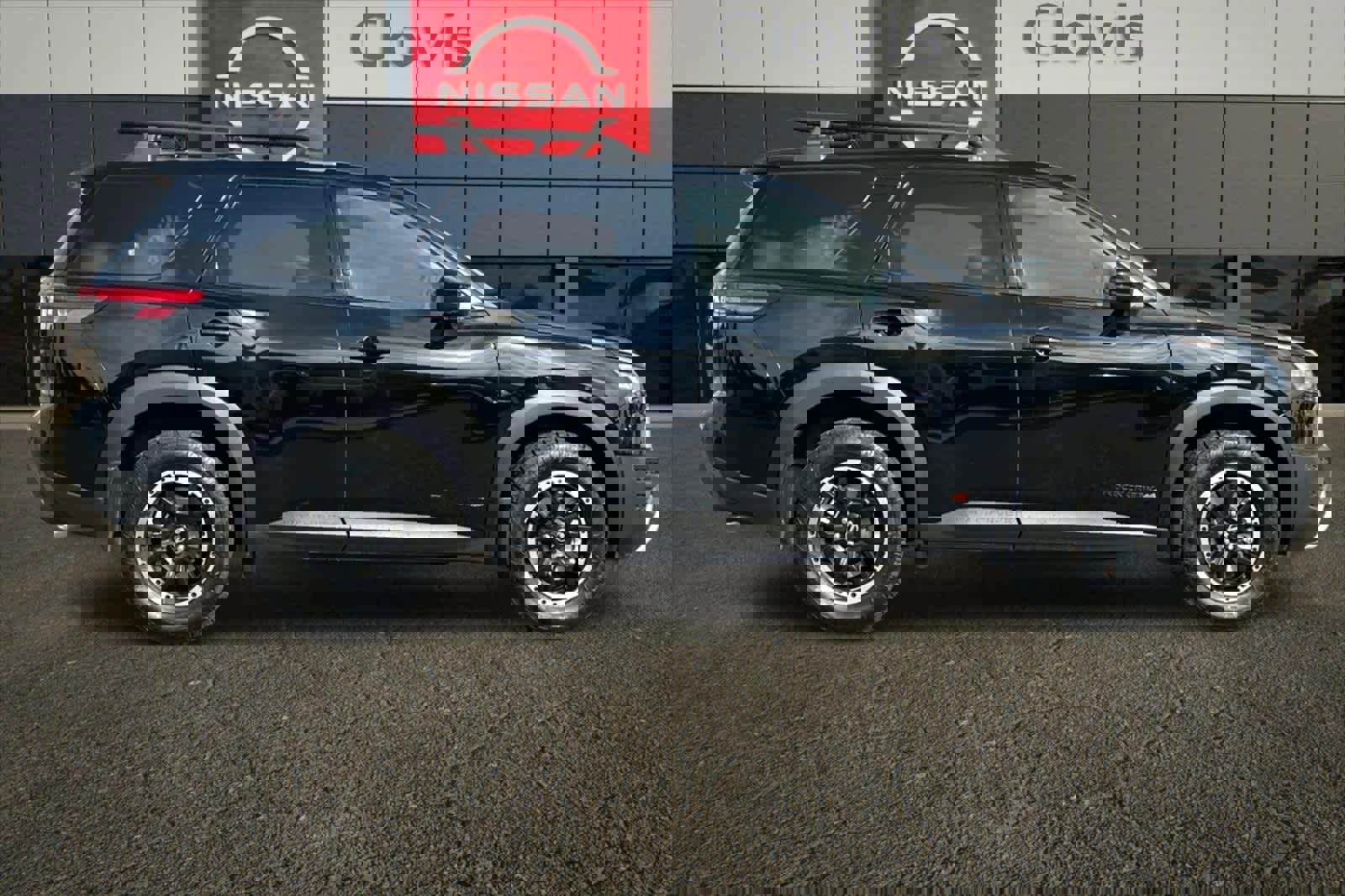 New 2025 Nissan Pathfinder Rock Creek image 9