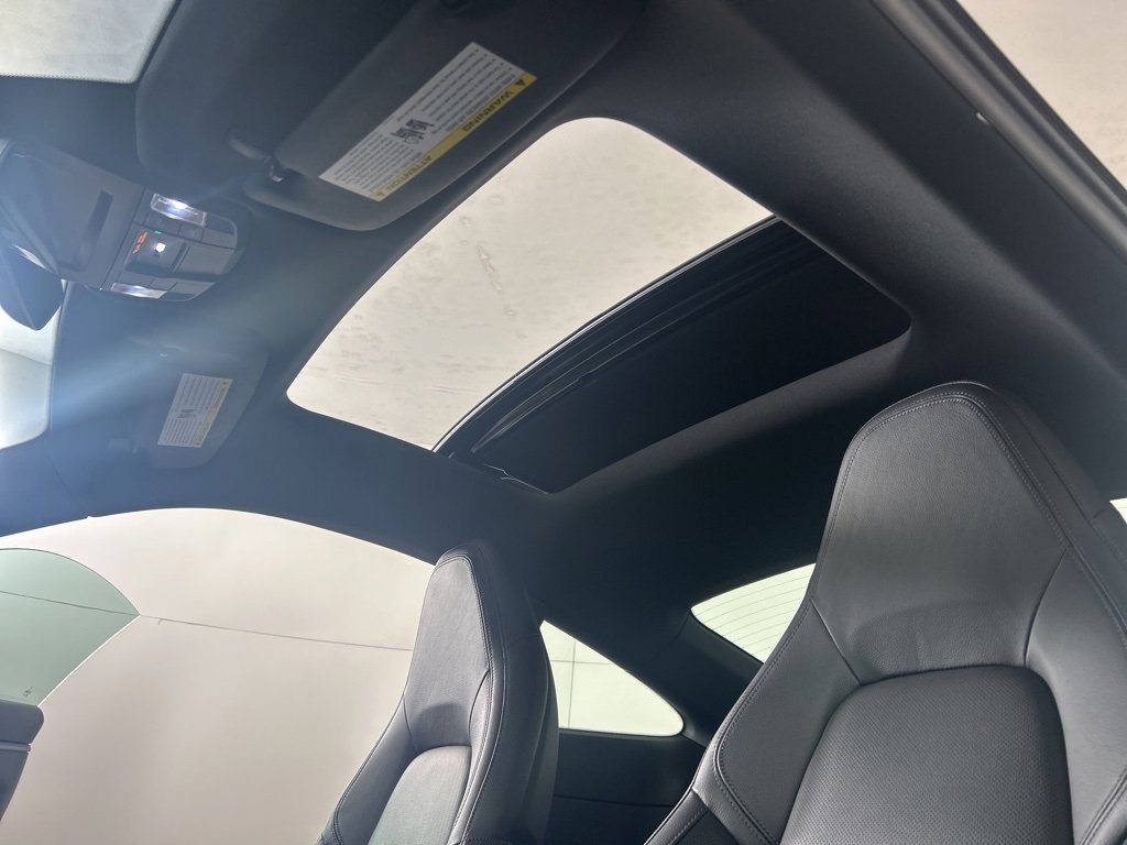 Certified 2024 Porsche 911 Carrera 4 w/ Premium Package image 31