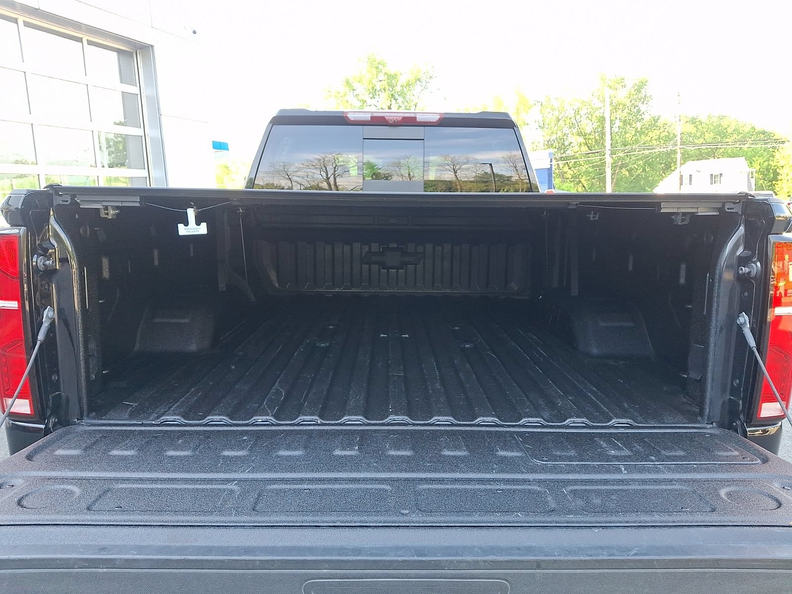 Used 2025 Chevrolet Silverado 2500 High Country w/ High Country Premium Package AWD/4WD image 28