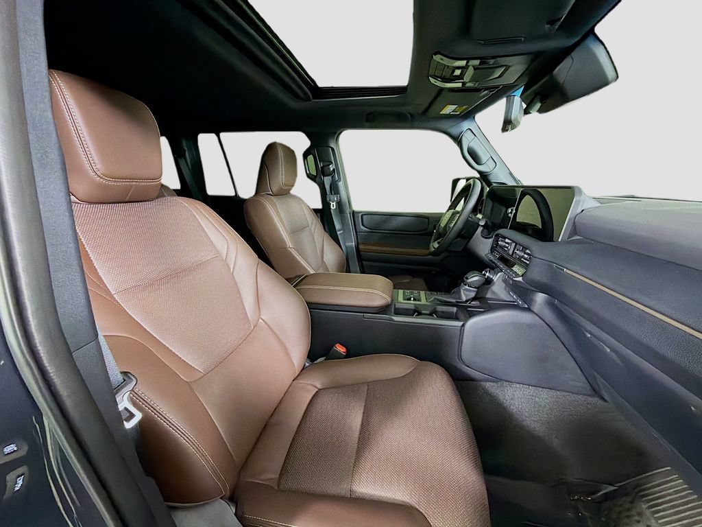 Used 2026 Toyota Land Cruiser w/ Premium Package AWD/4WD image 32