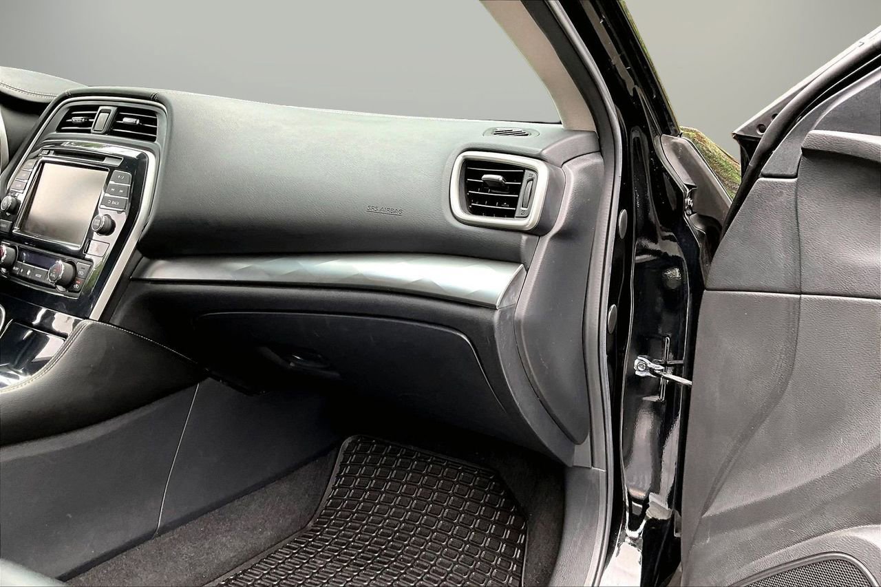 Used 2021 Nissan Maxima 3.5 SV w/ Floor Mat Group FWD image 20