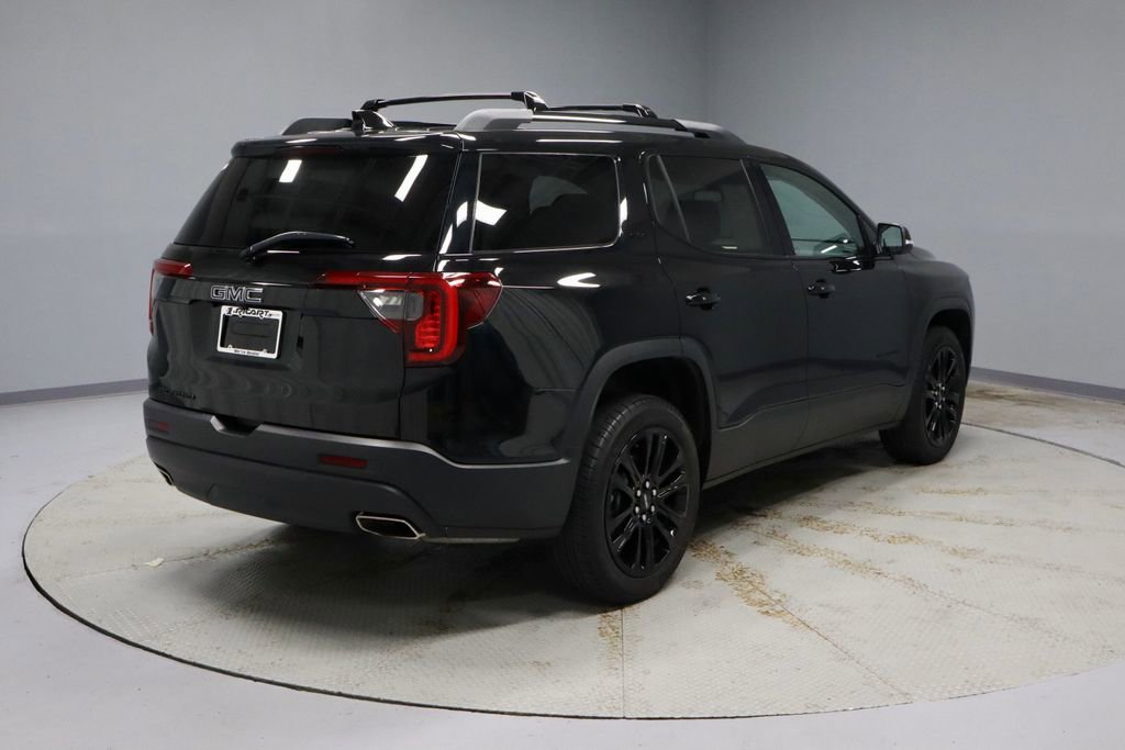 Used 2023 GMC Acadia SLT w/ Elevation Edition FWD image 11