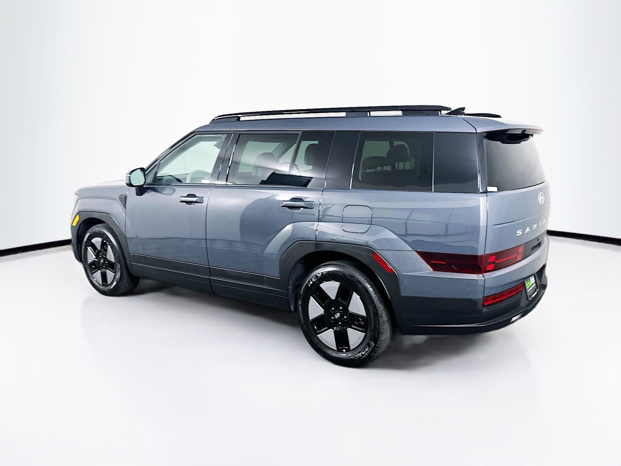 Used 2025 Hyundai Santa Fe SEL image 5