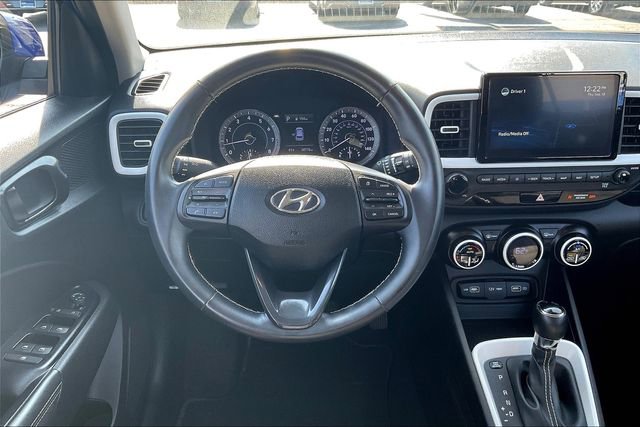 Certified 2022 Hyundai Venue Limited image 6