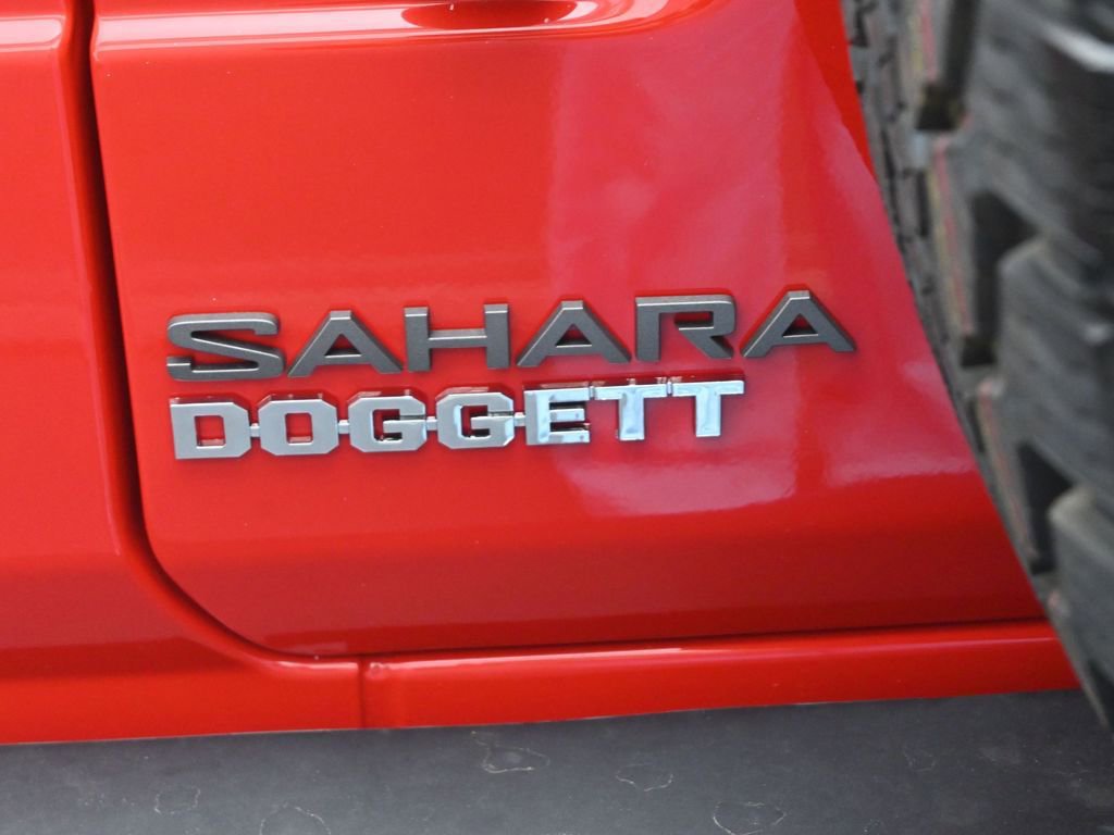 New 2025 Jeep Wrangler Sahara image 25