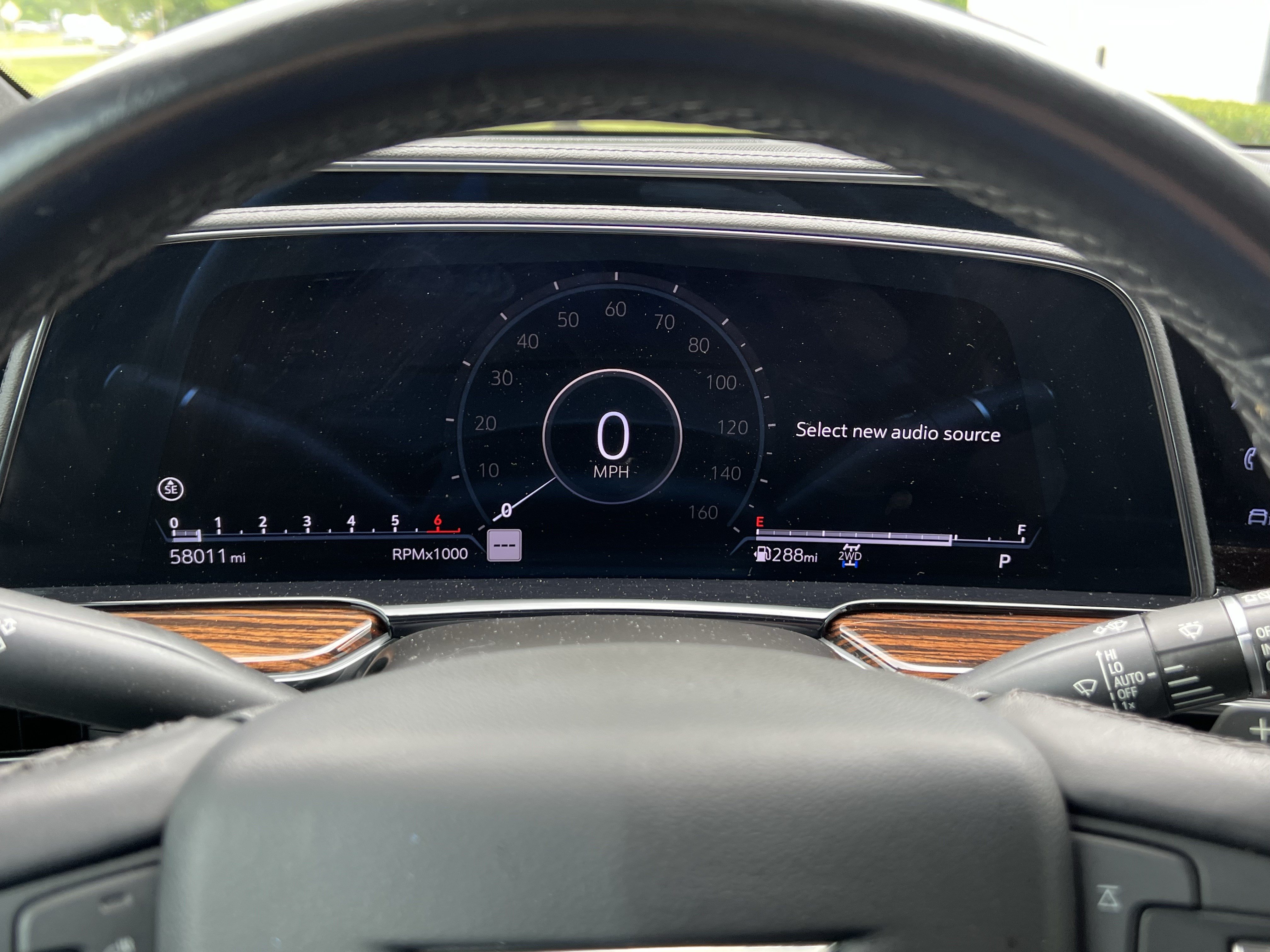 Used 2022 Cadillac Escalade Luxury w/ LPO, Illumination Package AWD/4WD image 21