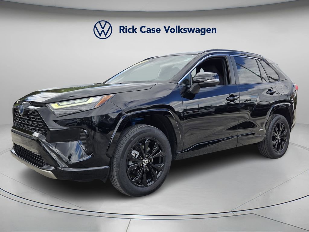 Used 2023 Toyota RAV4 SE w/ SE Grade Weather Package image 8