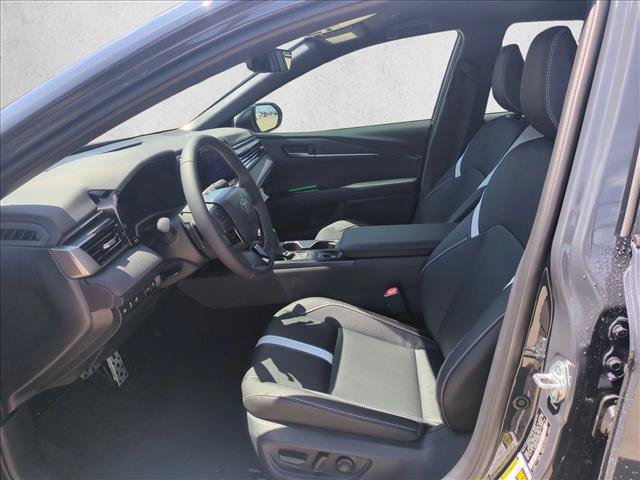New 2026 Toyota Camry SE w/ Convenience Package FWD image 4