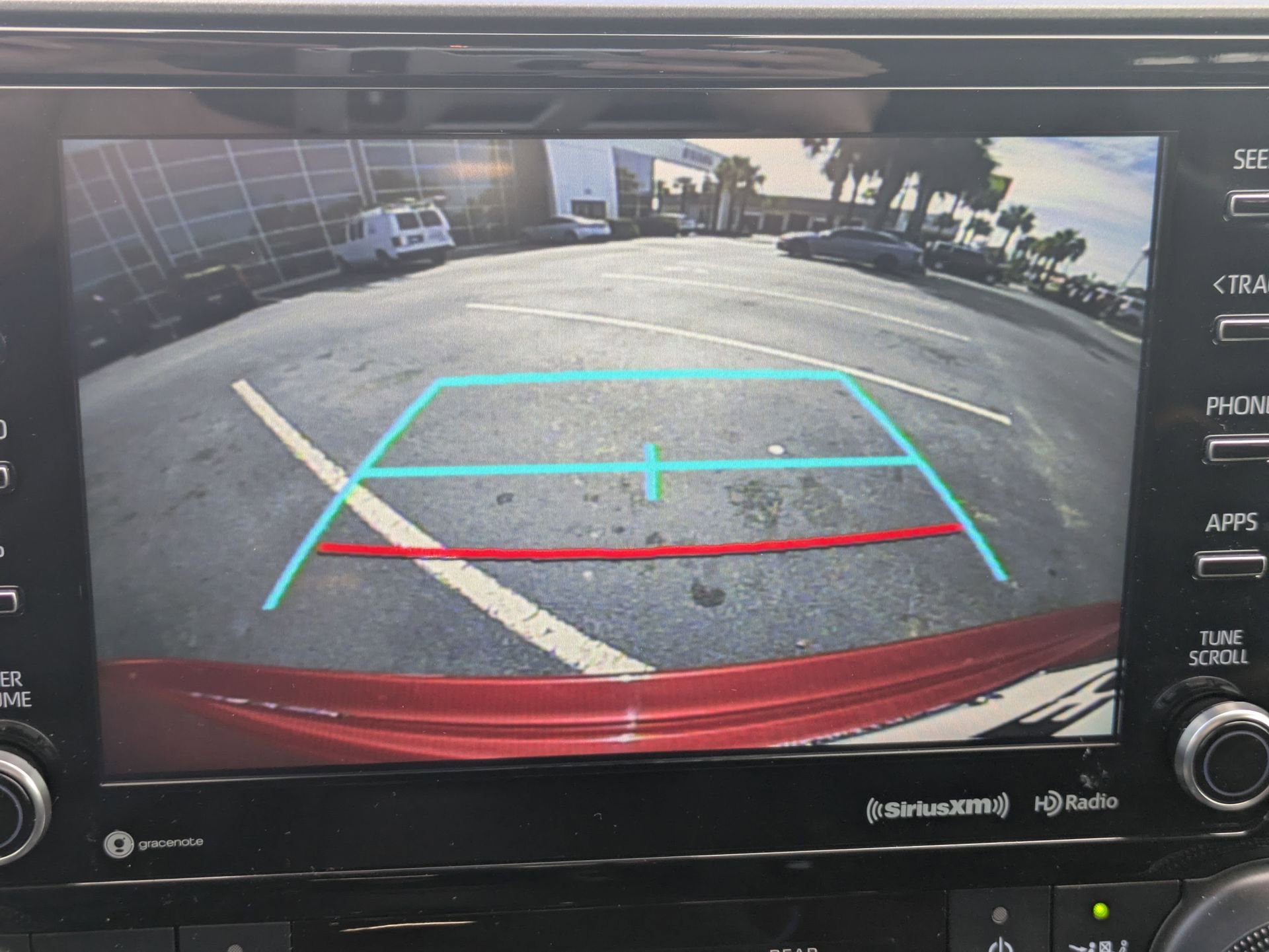 Used 2022 Toyota Highlander XLE image 27