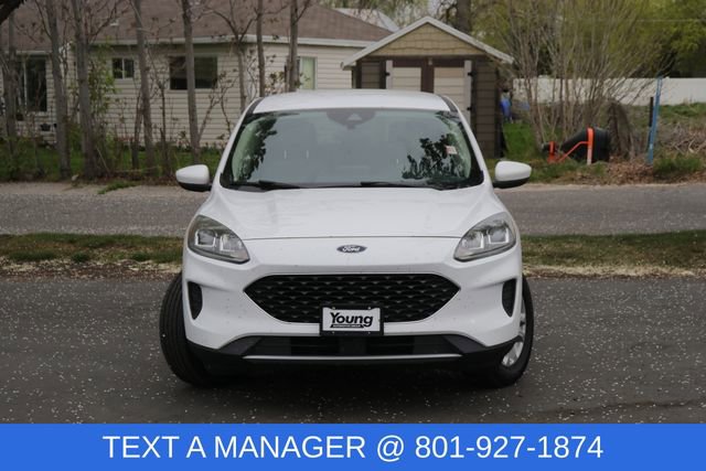 Used 2020 Ford Escape SE image 2
