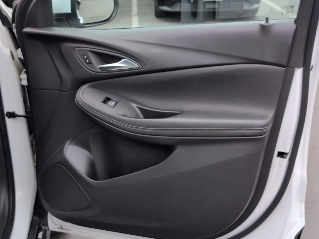 Used 2024 Buick Encore GX Sport Touring image 33