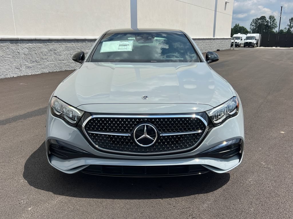New 2026 Mercedes-Benz E 350 4MATIC Sedan image 3