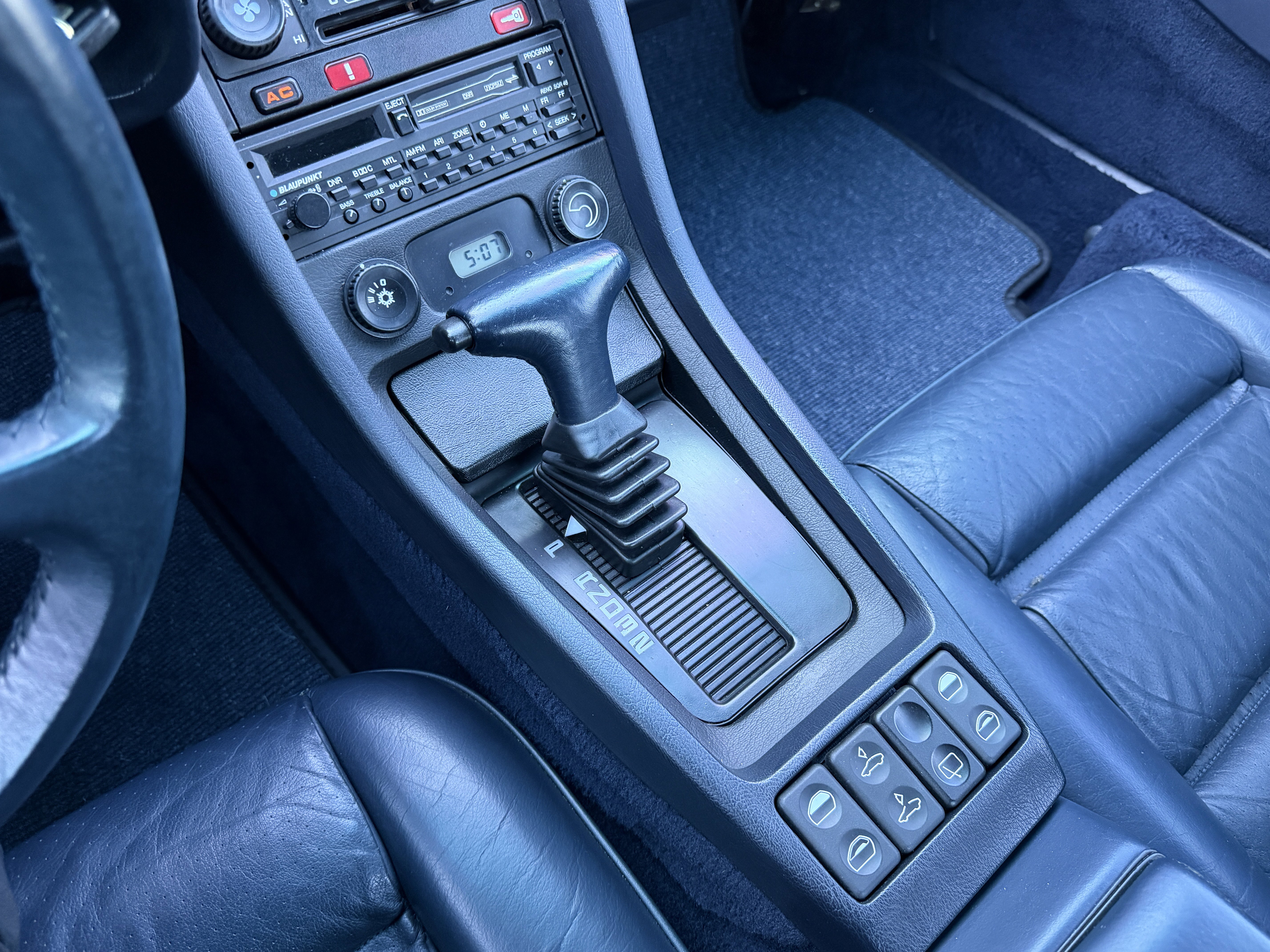 Used 1987 Porsche 928 S4 RWD image 30