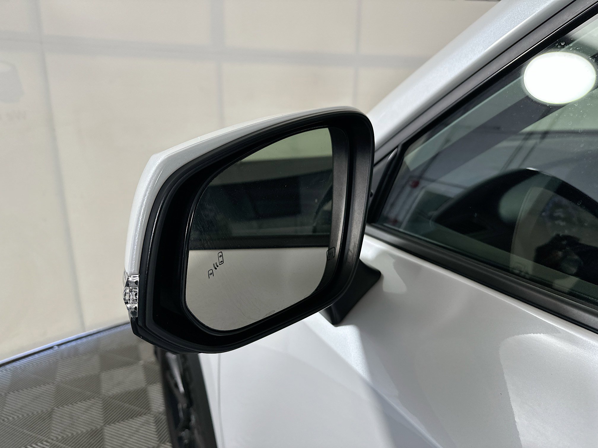 Used 2024 Toyota Grand Highlander AWD Hybrid image 10