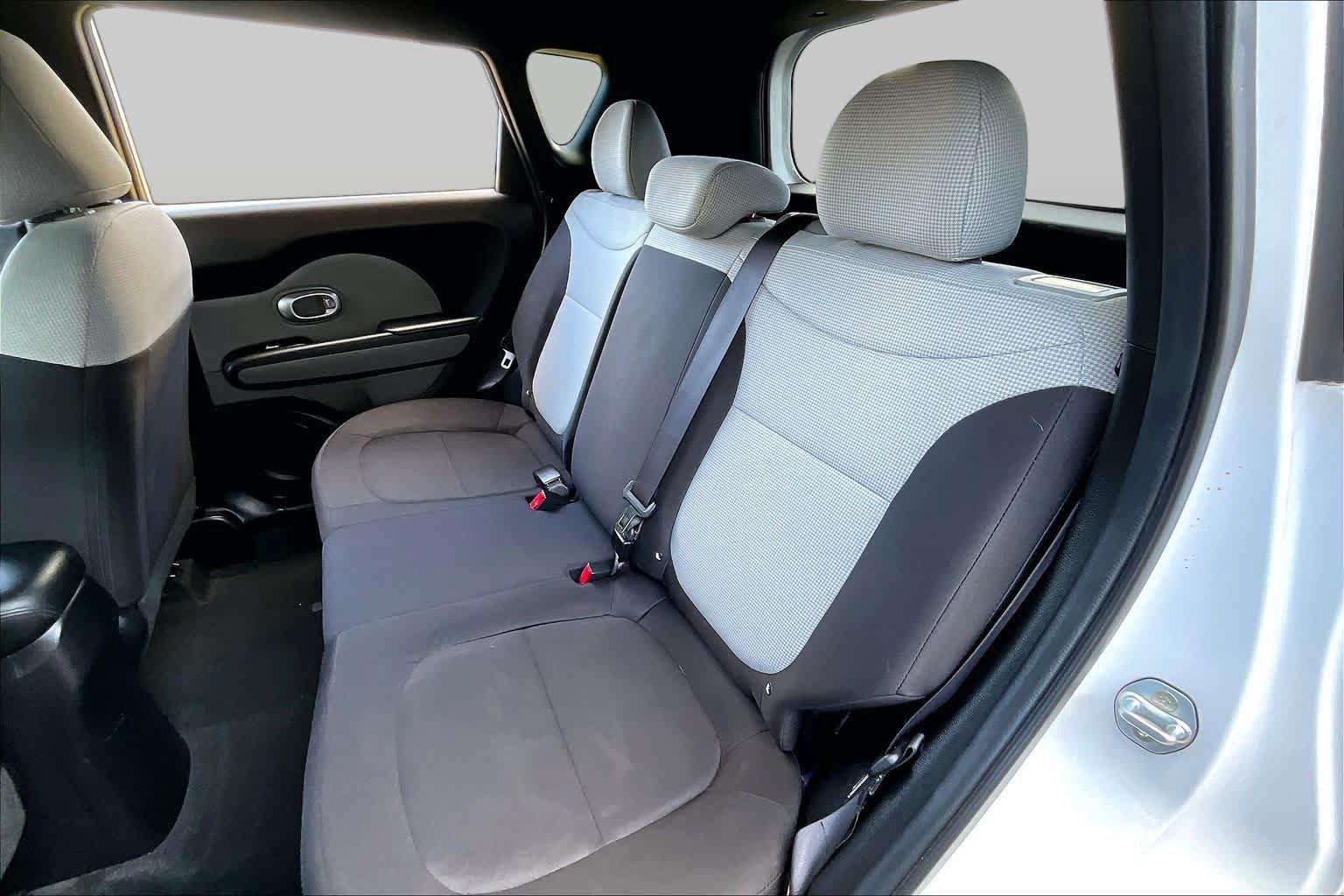 Used 2019 Kia Soul FWD image 20