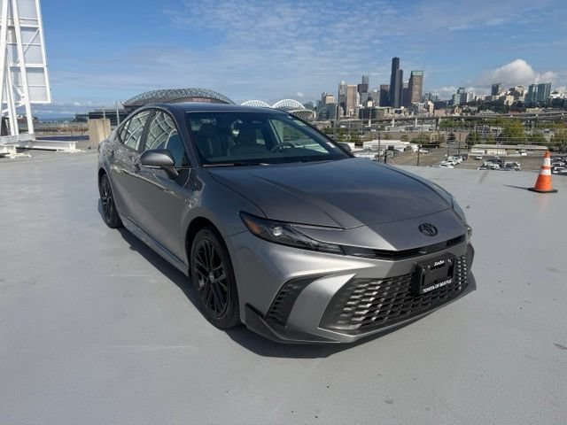 Used 2025 Toyota Camry SE