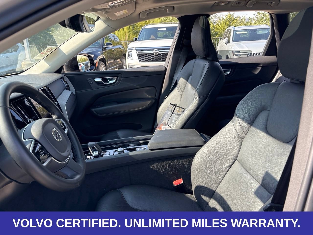 Certified 2025 Volvo XC60 B5 Plus AWD/4WD image 16