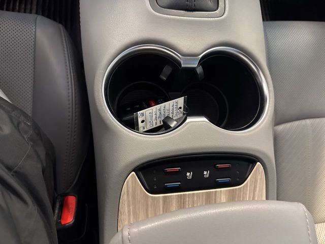 Used 2021 Toyota Venza XLE w/ Softex Package image 27