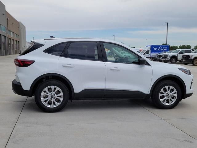 Certified 2025 Ford Escape Active AWD/4WD image 2