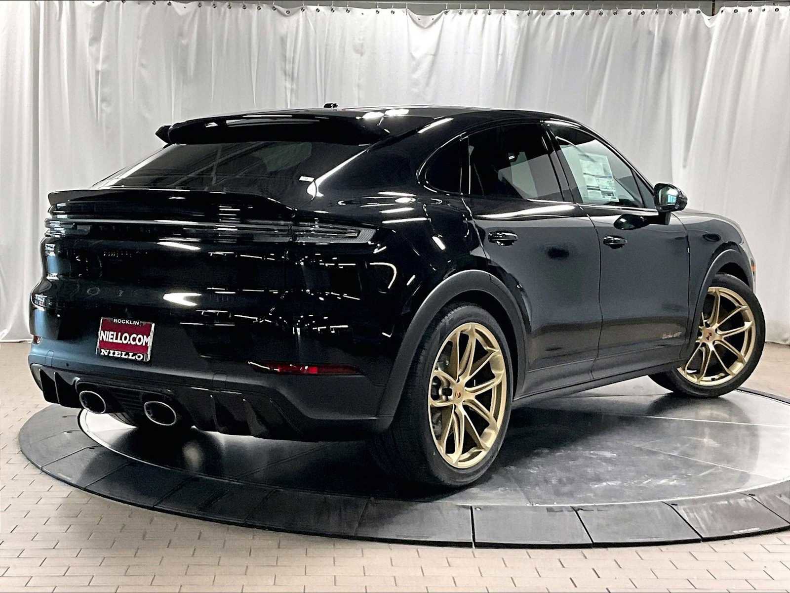 New 2026 Porsche Cayenne Turbo GT image 7