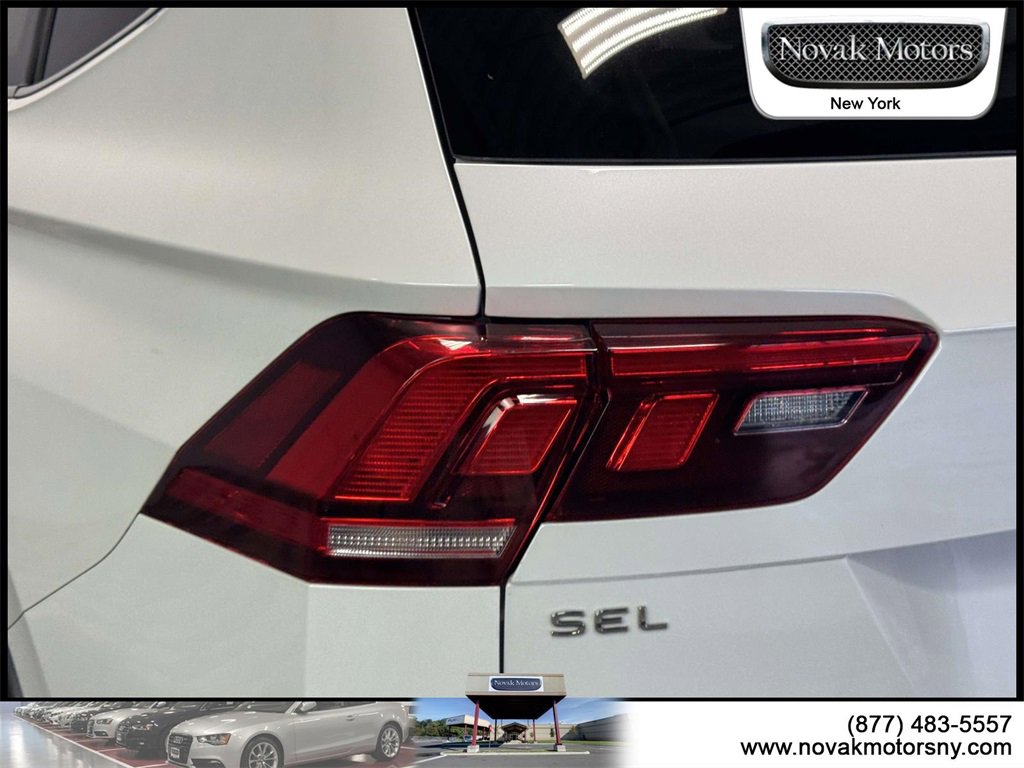 Used 2022 Volkswagen Tiguan SEL R-Line image 6