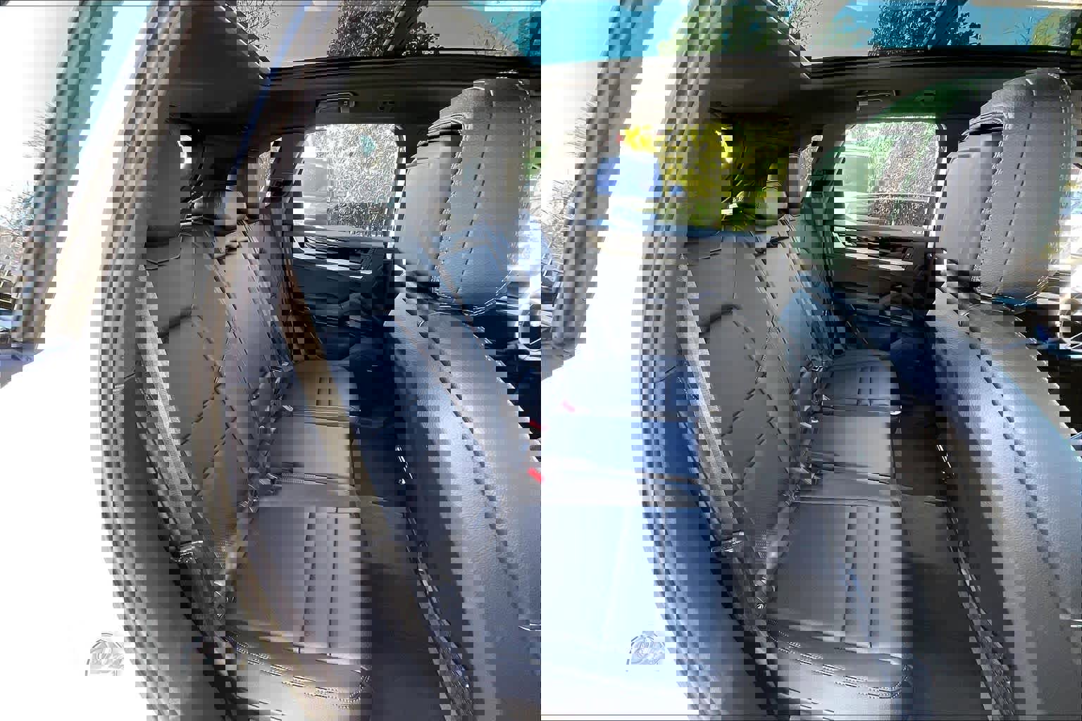 Used 2024 Porsche Cayenne image 28