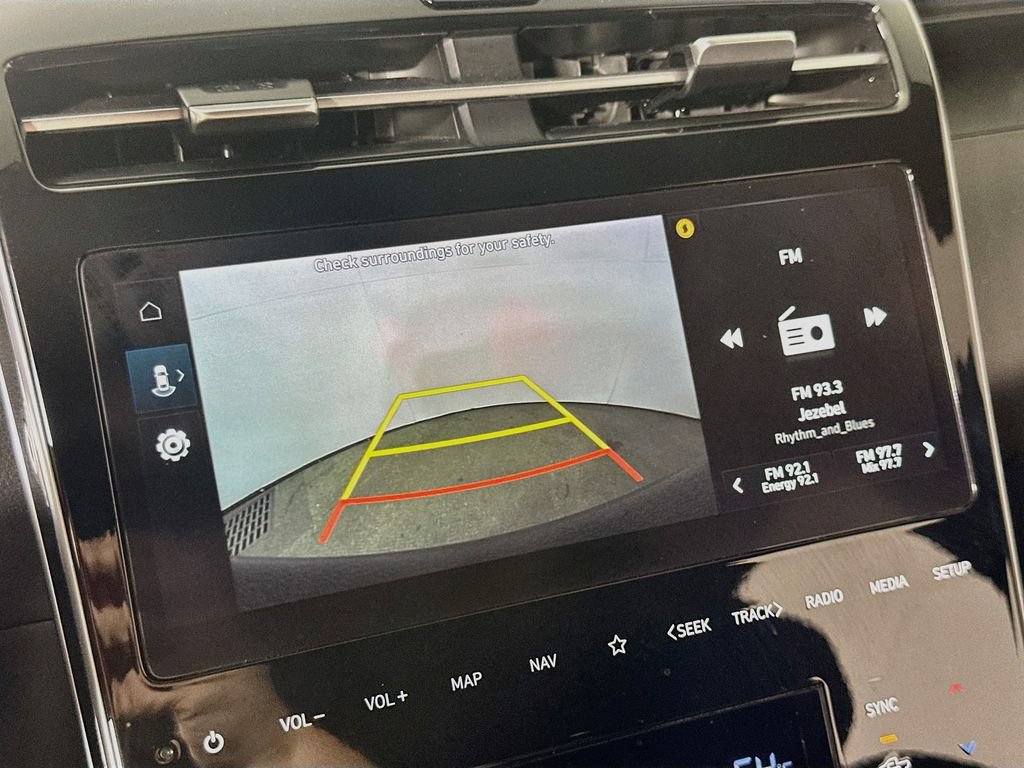 Used 2024 Hyundai Santa Cruz SEL w/ Activity Package FWD image 11