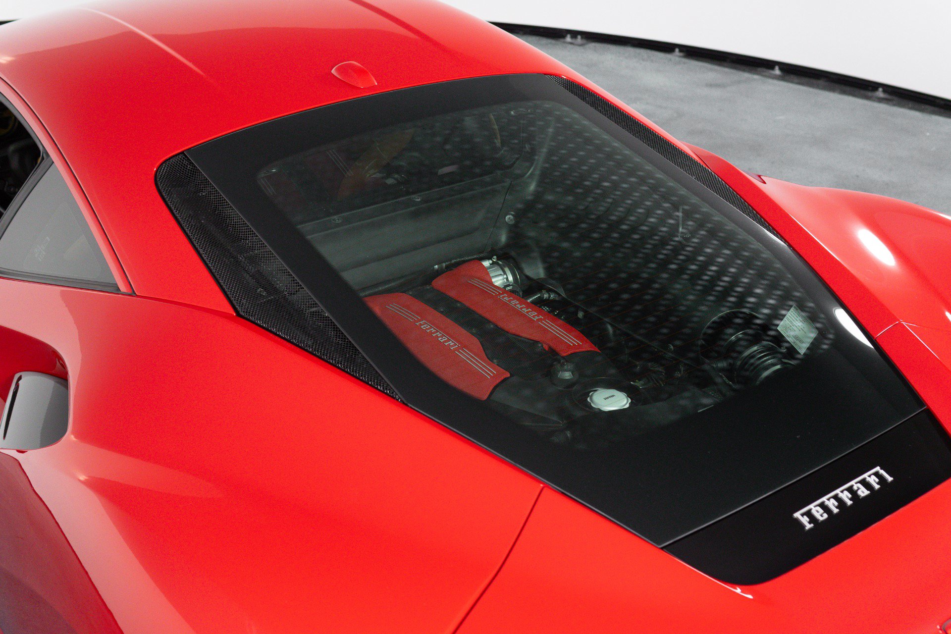 Used 2017 Ferrari 488 GTB RWD image 25