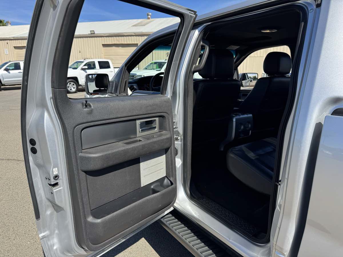 Used 2014 Ford F150 FX4 w/ Equipment Group 402A Luxury AWD/4WD image 21
