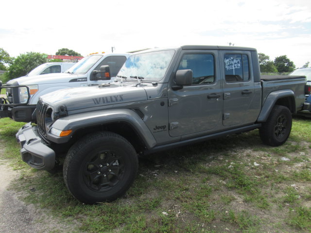 Used 2021 Jeep Gladiator Sport AWD/4WD image 3