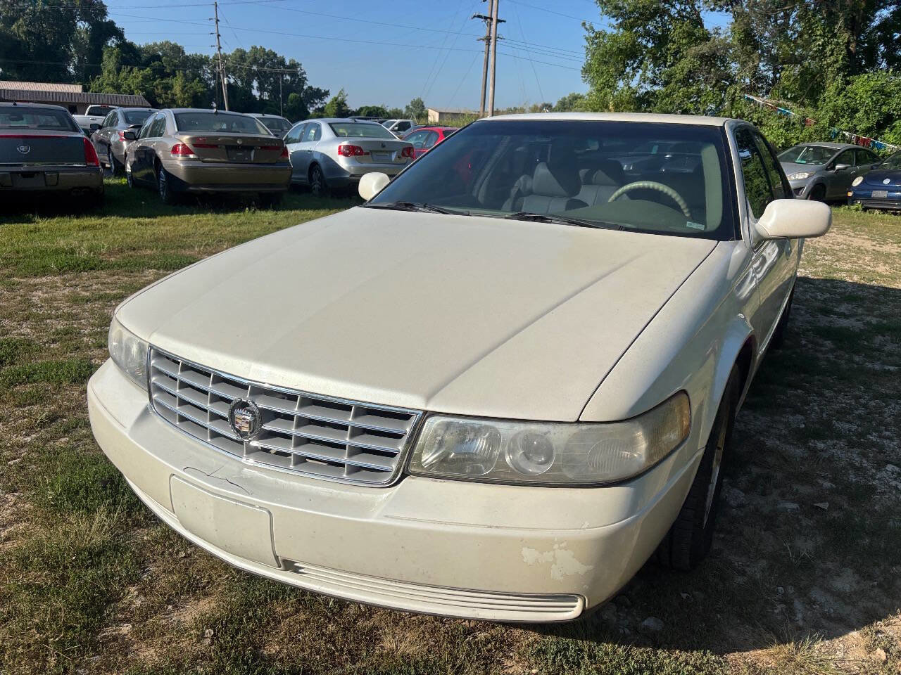 Used 1999 Cadillac Seville SLS w/ Convenience Pkg image 4