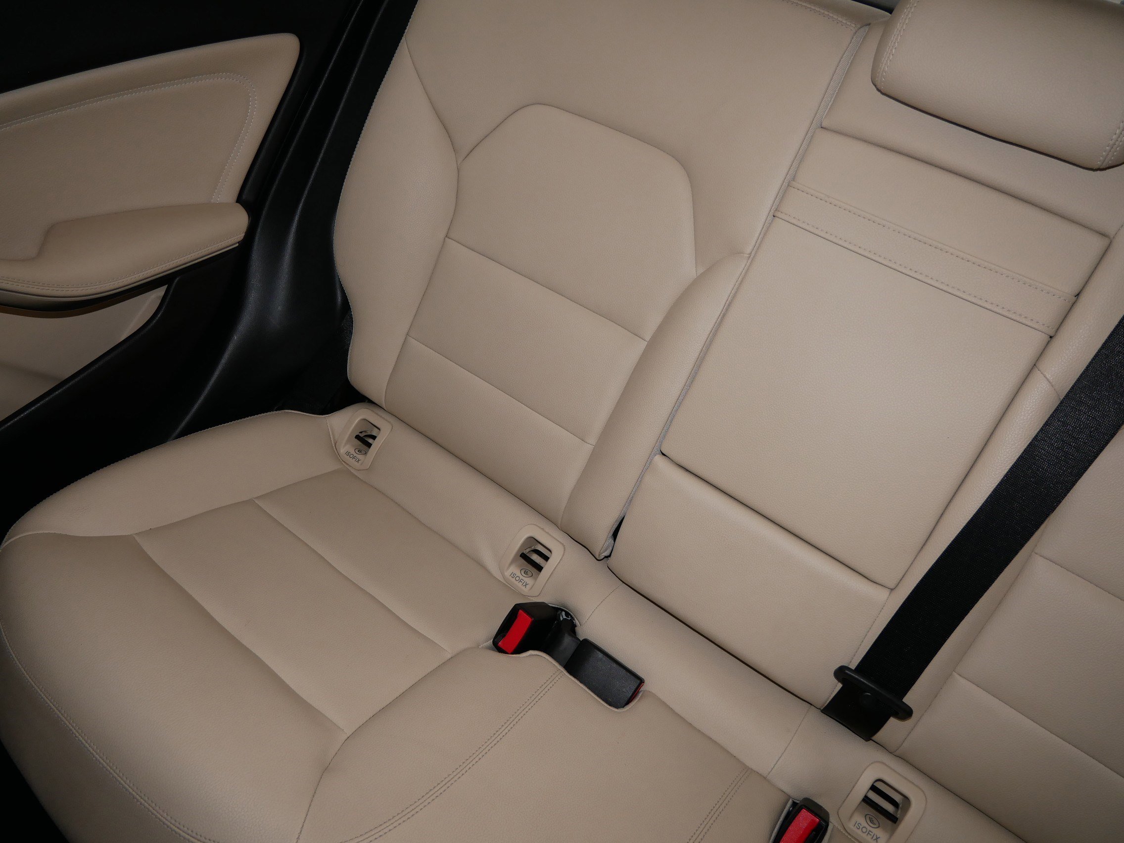 Used 2019 Mercedes-Benz GLA 250 4MATIC image 12