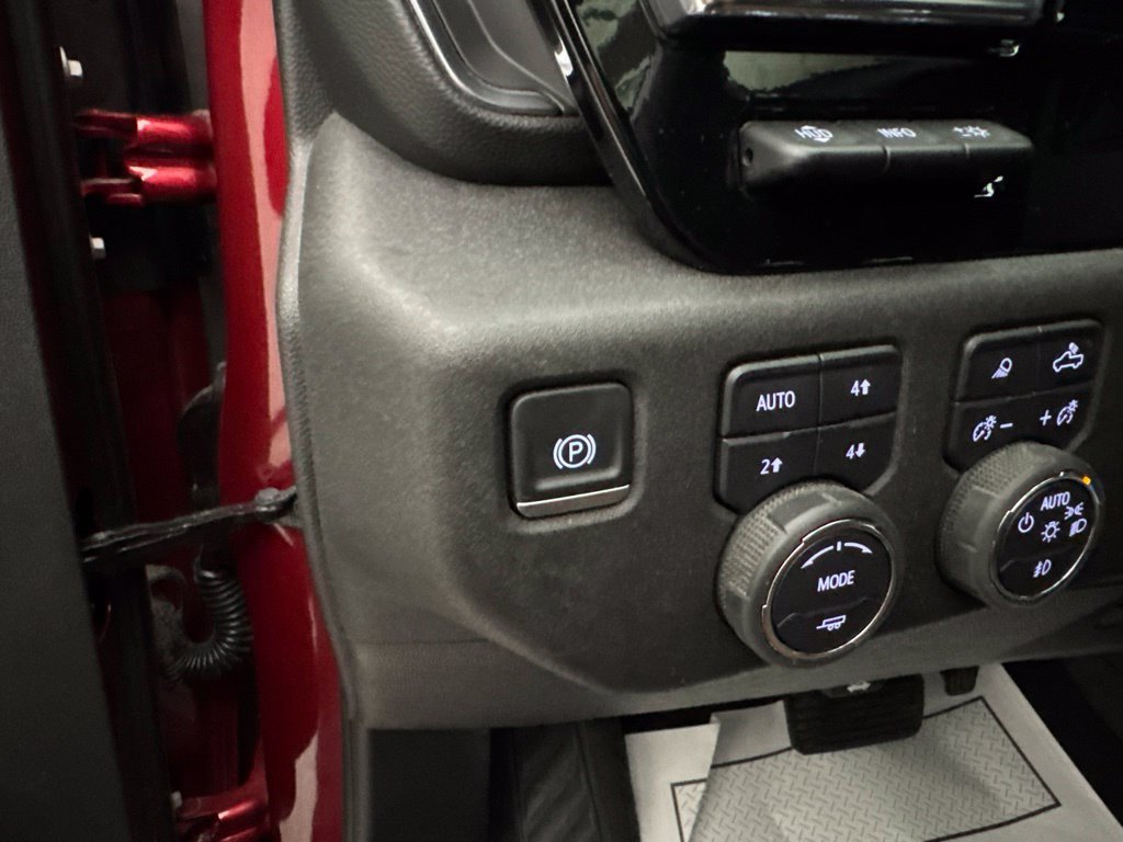 Used 2025 Chevrolet Silverado 2500 High Country w/ High Country Premium Package AWD/4WD image 28