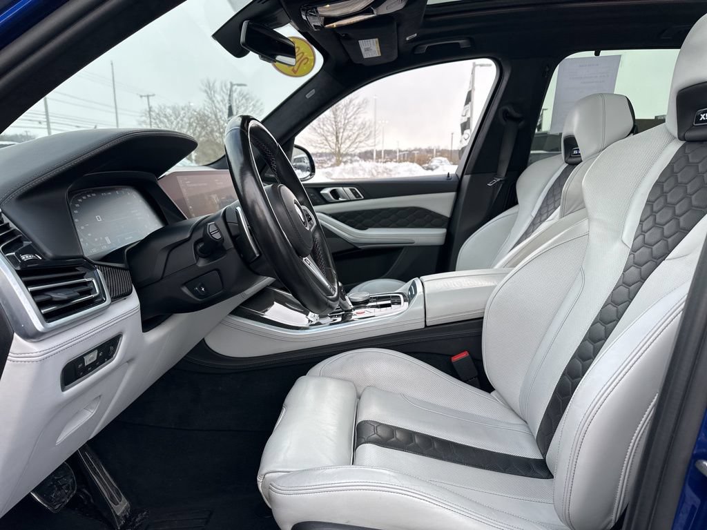 Used 2022 BMW X5 M w/ Executive Package AWD/4WD image 46