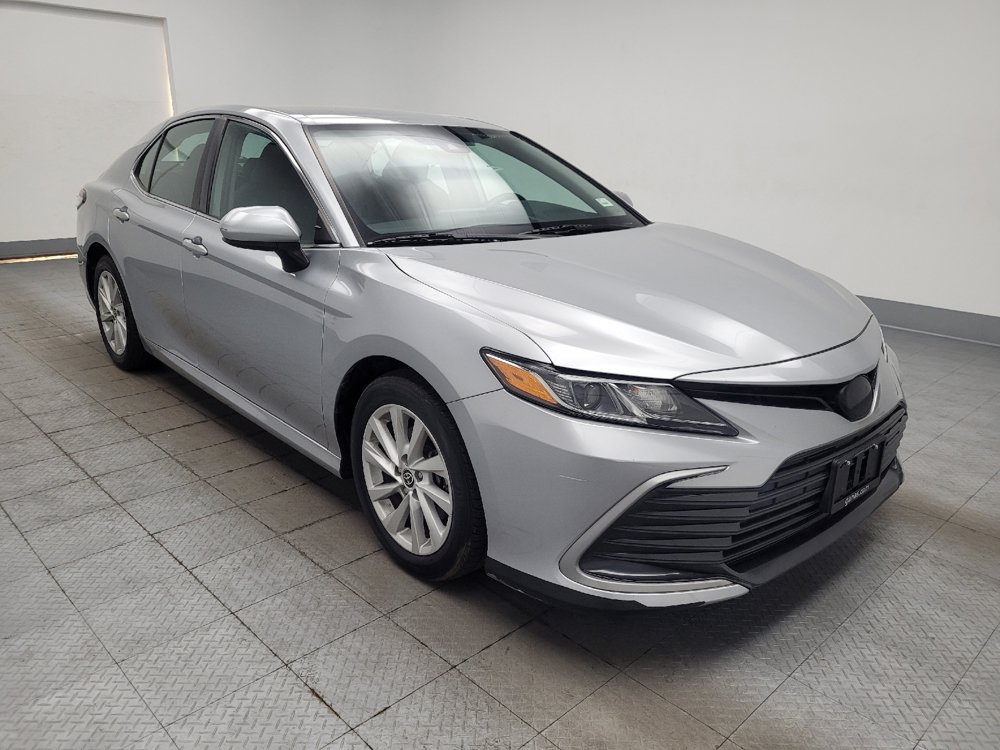 Used 2022 Toyota Camry LE FWD image 13