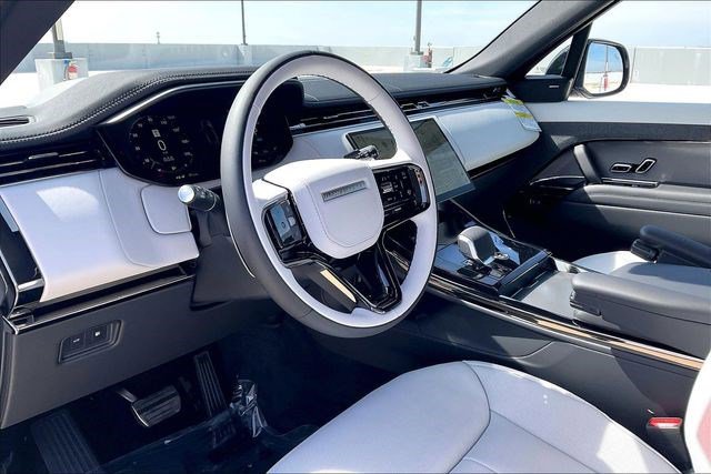 New 2026 Land Rover Range Rover Sport Dynamic SE image 7