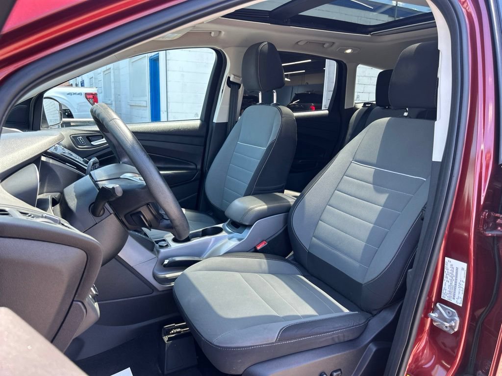 Used 2015 Ford Escape SE FWD image 17