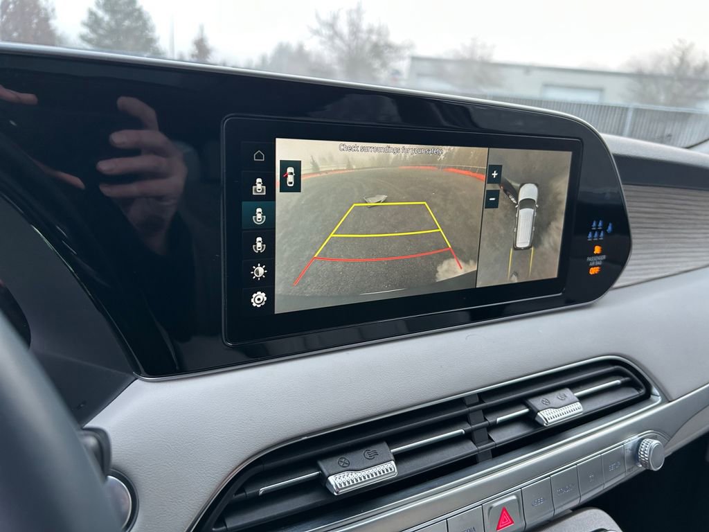 Certified 2022 Hyundai Palisade Limited w/ Winter Package image 20