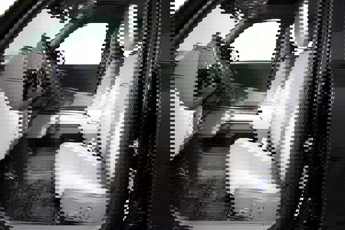 Used 2024 Hyundai Ioniq 6 Limited image 30