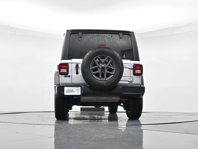 Used 2024 Jeep Wrangler Unlimited Sport AWD/4WD image 44
