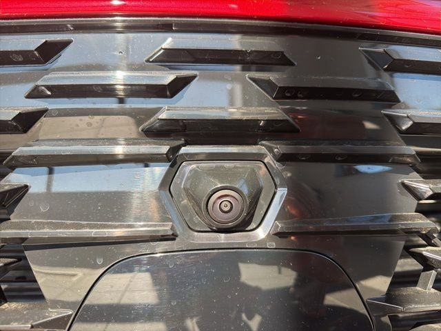 New 2027 Chrysler Pacifica Select AWD/4WD image 2