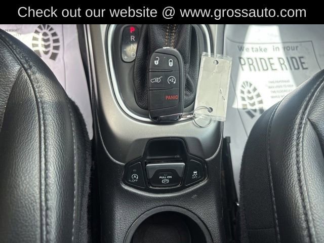 Used 2019 Jeep Compass Latitude w/ Cold Weather Group AWD/4WD image 20