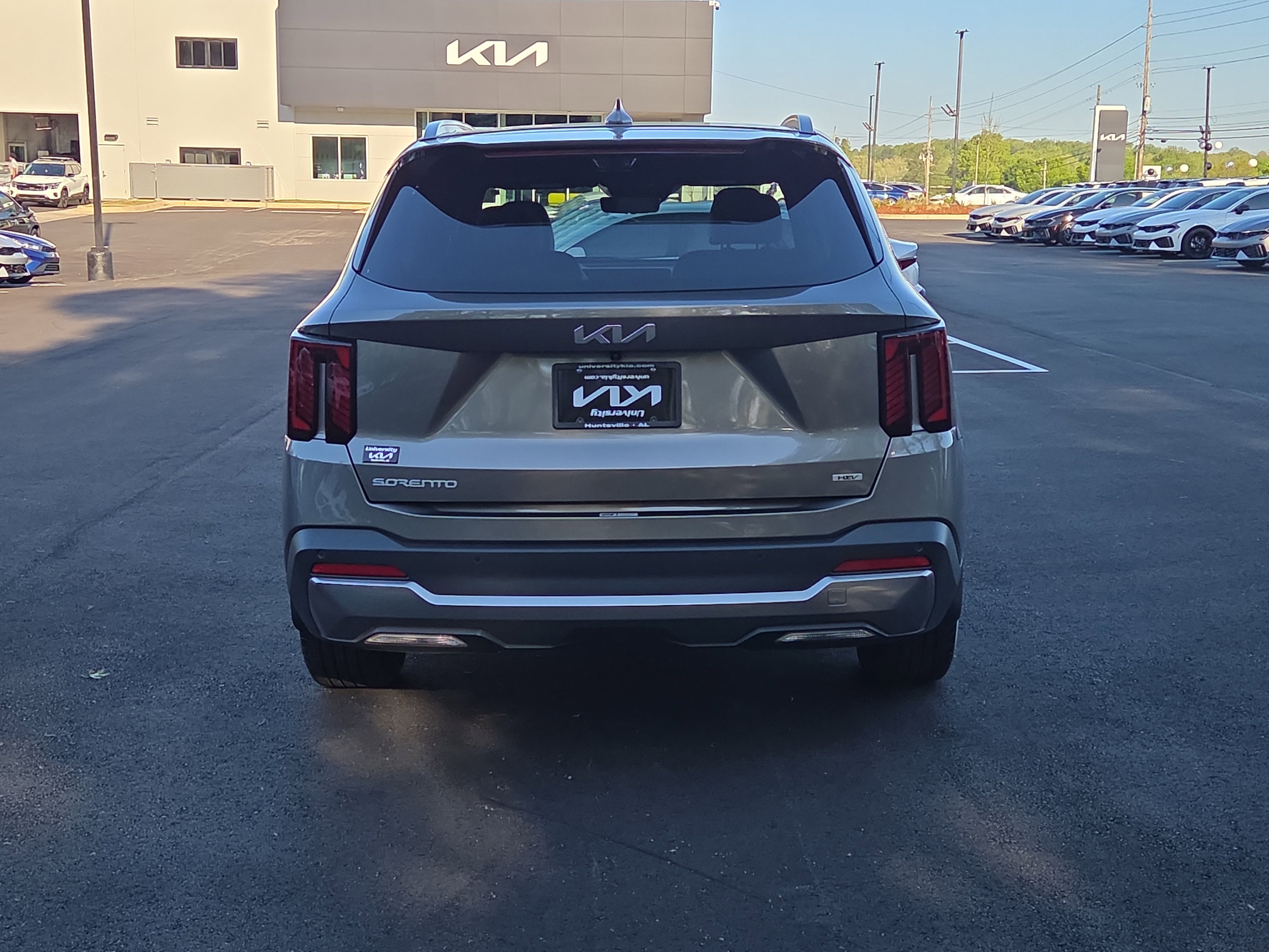 Used 2025 Kia Sorento SX Prestige image 3