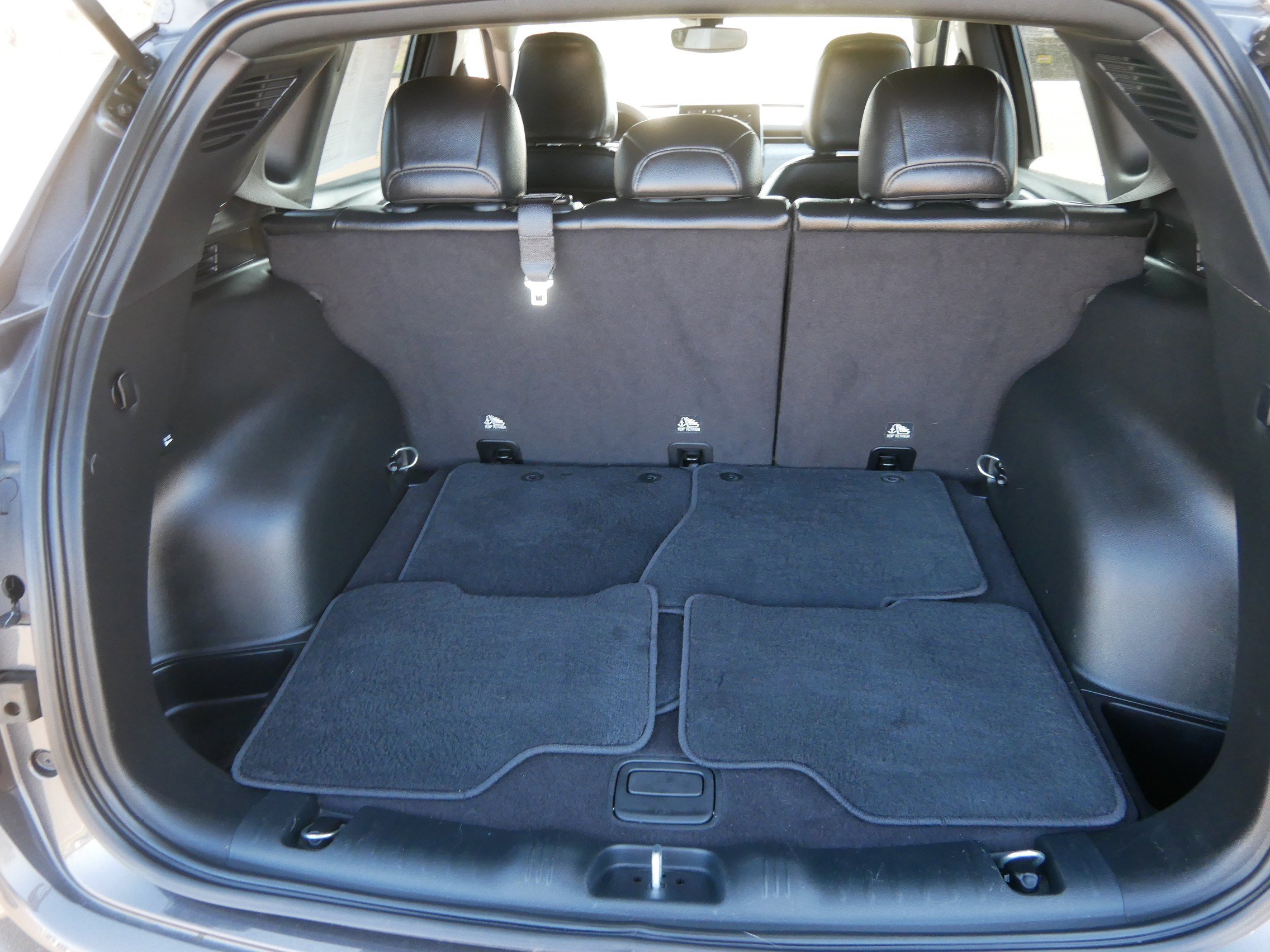 Used 2023 Jeep Compass Latitude image 18