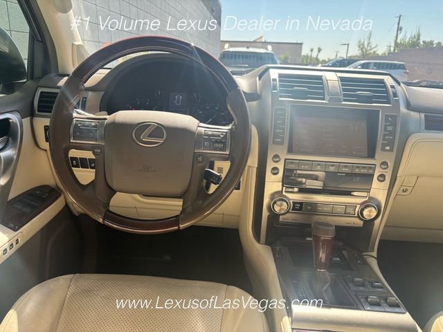 Used 2018 Lexus GX 460 Luxury w/ Sport Design Package AWD/4WD image 4