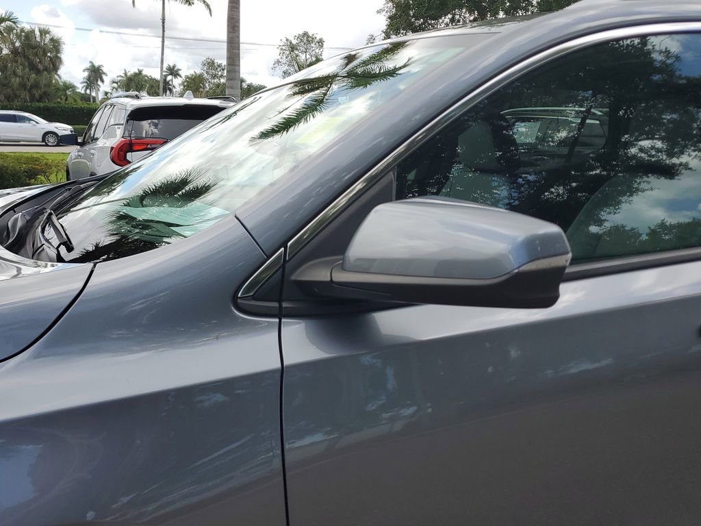 Used 2020 GMC Terrain SLT w/ Preferred Package image 12