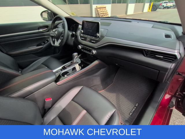 Used 2024 Nissan Altima 2.5 SR AWD/4WD image 28